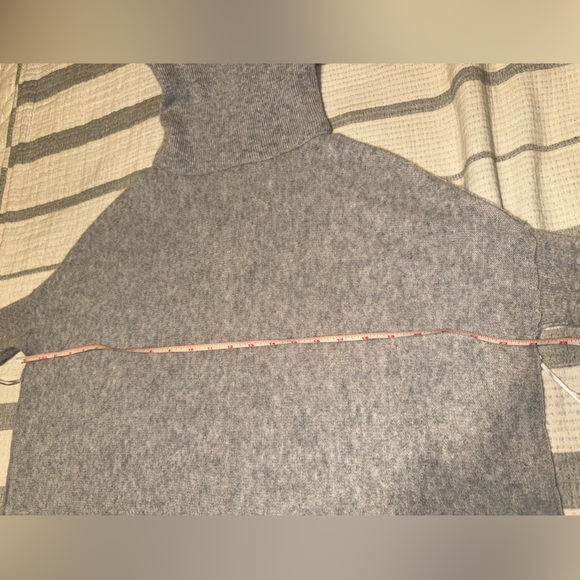 Antonio Melani 100% Cashmere Turtleneck Sweater - Picture 10 of 11